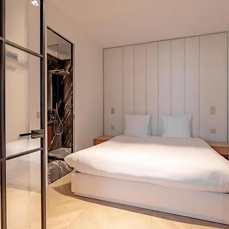 Stylish Rue Des Rosiers Gem Brand New 2-bedr 파리