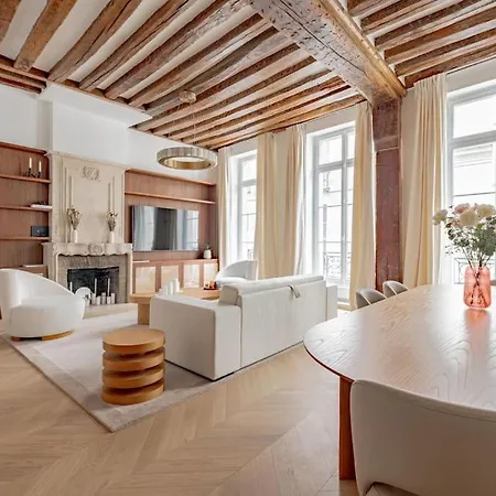 Apartment Stylish Rue Des Rosiers Gem Brand New 2-bedr