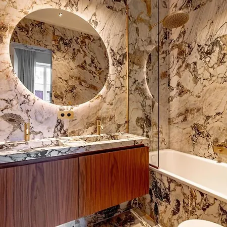 Stylish Rue Des Rosiers Gem Brand New 2-bedr Apartment *